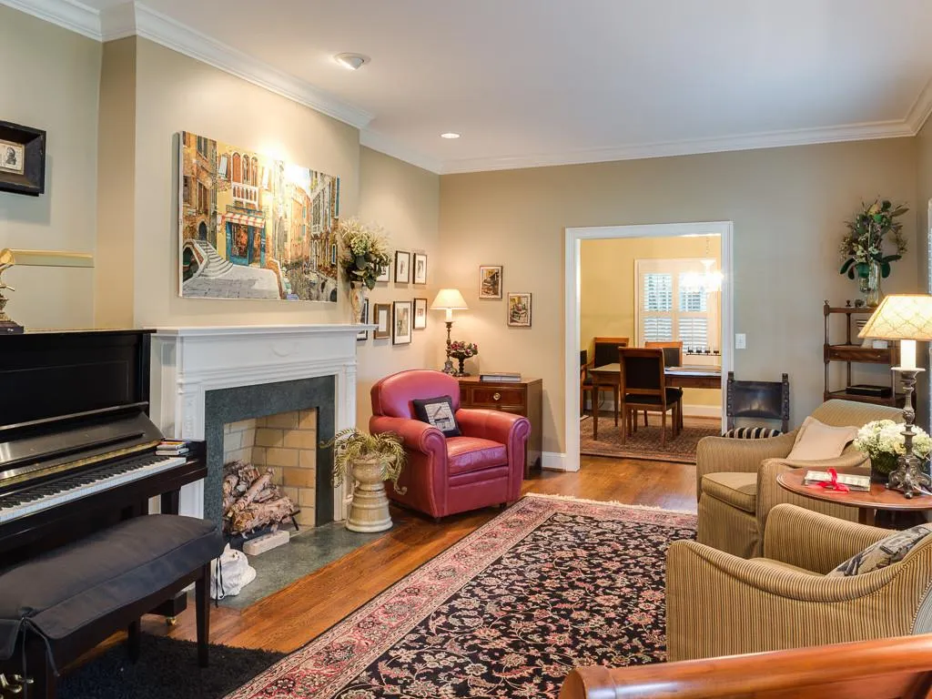 2601 Sharondale Drive Ne, Atlanta, Georgia 30305, 5 Bedrooms Bedrooms, ,4 BathroomsBathrooms,Residential,Sold,2601 Sharondale Drive Ne,5640182