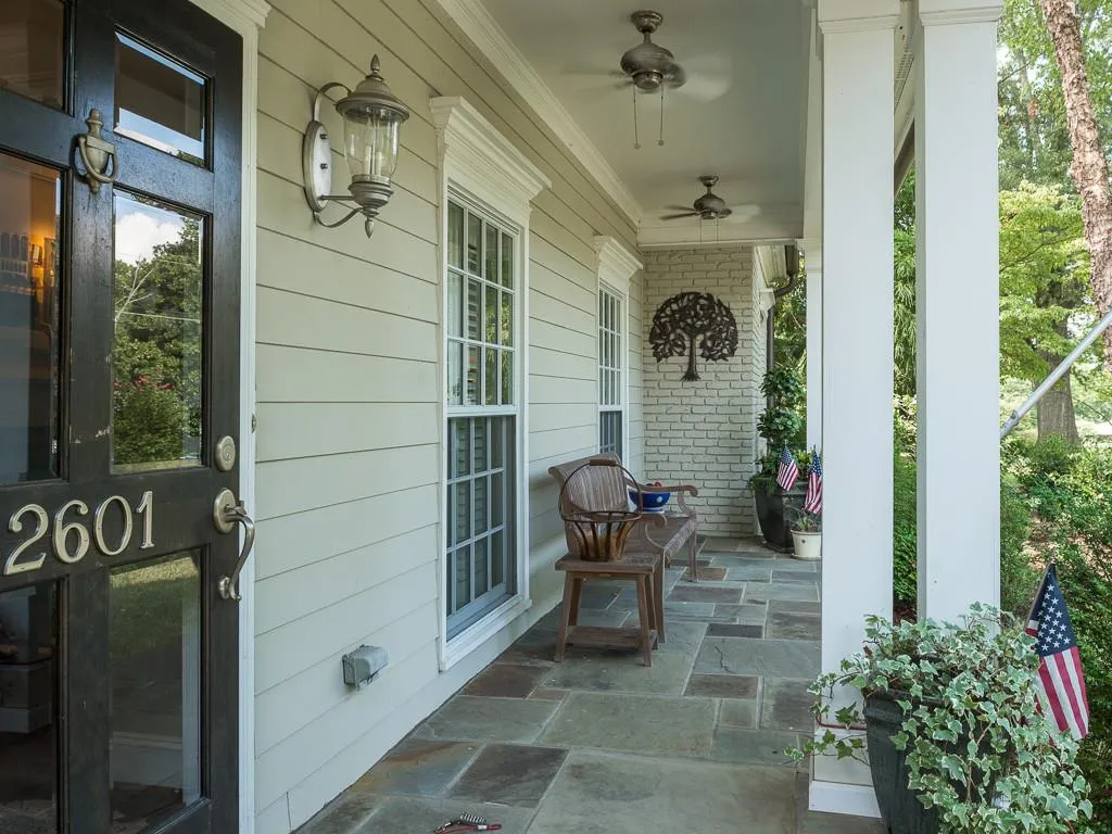 2601 Sharondale Drive Ne, Atlanta, Georgia 30305, 5 Bedrooms Bedrooms, ,4 BathroomsBathrooms,Residential,Sold,2601 Sharondale Drive Ne,5640182
