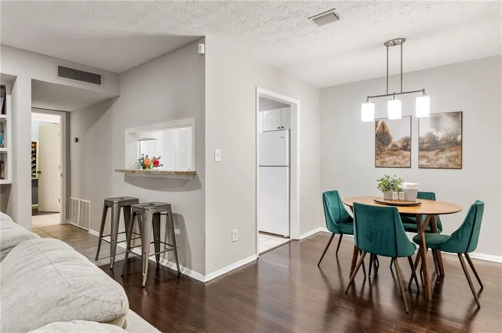 1119 Summit North Drive Ne Unit 1119, Atlanta, Georgia 30324, 1 Bedroom Bedrooms, ,1 BathroomBathrooms,Residential,For Sale,1119 Summit North Drive Ne Unit 1119,7673243 1119 Summit North Drive Ne Unit 1119, Atlanta, Georgia 30324, 1 Bedroom Bedrooms, ,1 BathroomBathrooms,Residential,For Sale,1119 Summit North Drive Ne Unit 1119,7673243