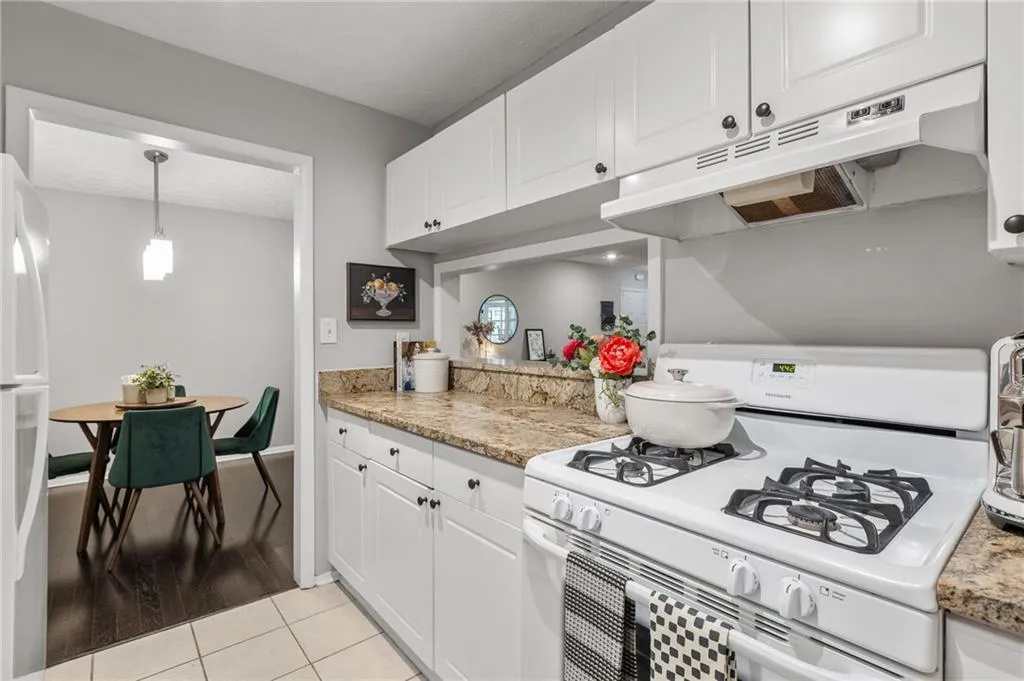 1119 Summit North Drive Ne Unit 1119, Atlanta, Georgia 30324, 1 Bedroom Bedrooms, ,1 BathroomBathrooms,Residential,For Sale,1119 Summit North Drive Ne Unit 1119,7673243 1119 Summit North Drive Ne Unit 1119, Atlanta, Georgia 30324, 1 Bedroom Bedrooms, ,1 BathroomBathrooms,Residential,For Sale,1119 Summit North Drive Ne Unit 1119,7673243