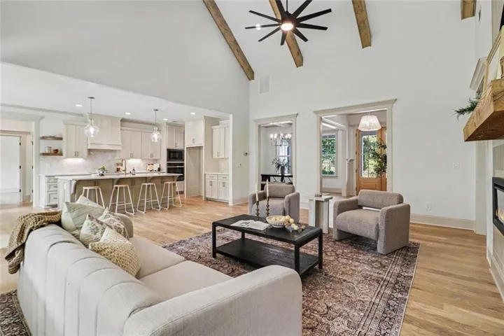105 W Lake Boulevard, Carrollton, Georgia 30116