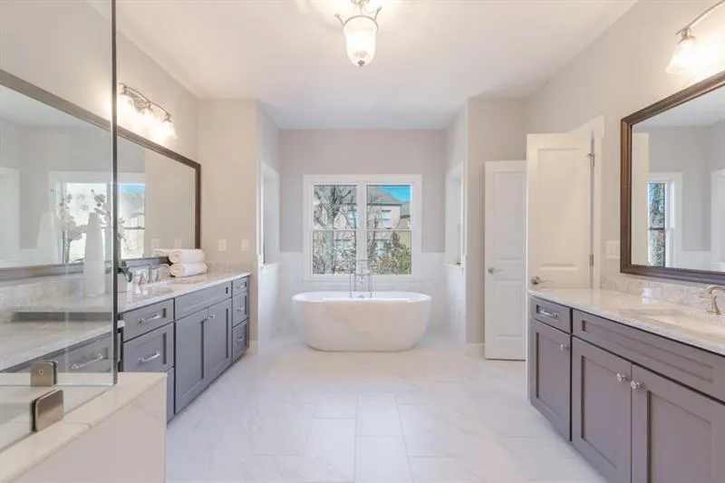 616 Esfun Trace, Atlanta, Georgia 30328, 5 Bedrooms Bedrooms, ,5 BathroomsBathrooms,Residential,Sold,616 Esfun Trace,5957594