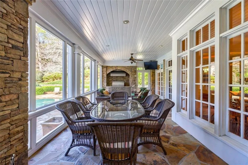 4520 Harris Trail, Sandy Springs, Georgia 30327, 4 Bedrooms Bedrooms, ,5 BathroomsBathrooms,Residential,Sold,4520 Harris Trail,7147975