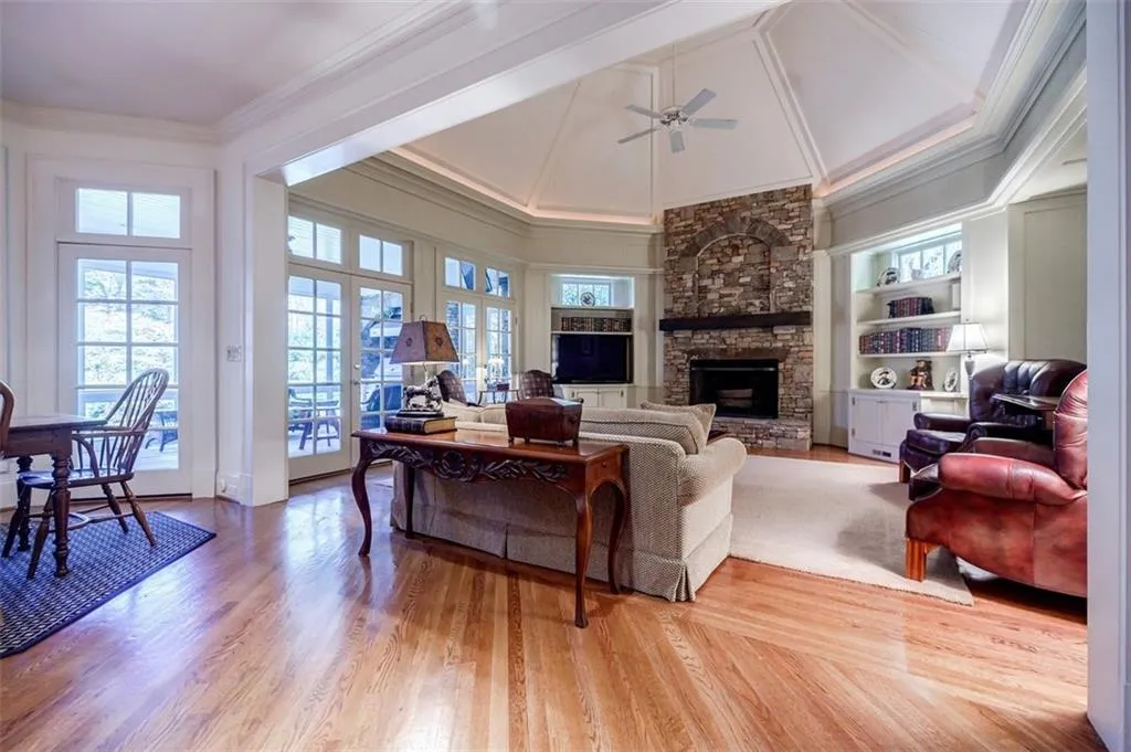 4520 Harris Trail, Sandy Springs, Georgia 30327, 4 Bedrooms Bedrooms, ,5 BathroomsBathrooms,Residential,Sold,4520 Harris Trail,7147975
