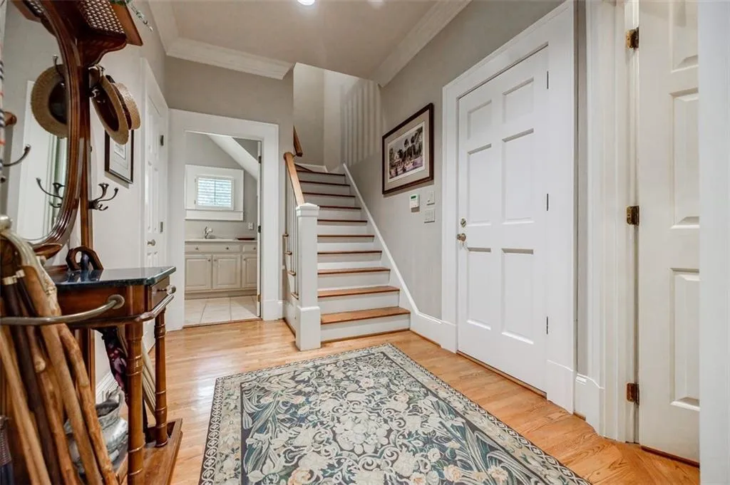 4520 Harris Trail, Sandy Springs, Georgia 30327, 4 Bedrooms Bedrooms, ,5 BathroomsBathrooms,Residential,Sold,4520 Harris Trail,7147975