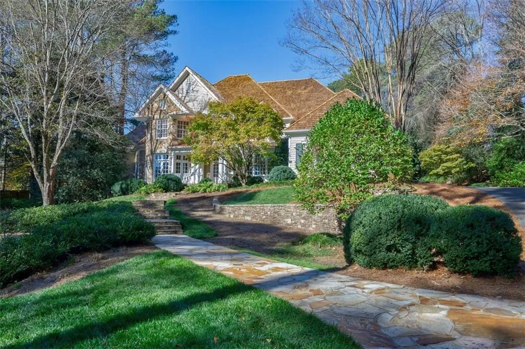 4520 Harris Trail, Sandy Springs, Georgia 30327, 4 Bedrooms Bedrooms, ,5 BathroomsBathrooms,Residential,Sold,4520 Harris Trail,7147975