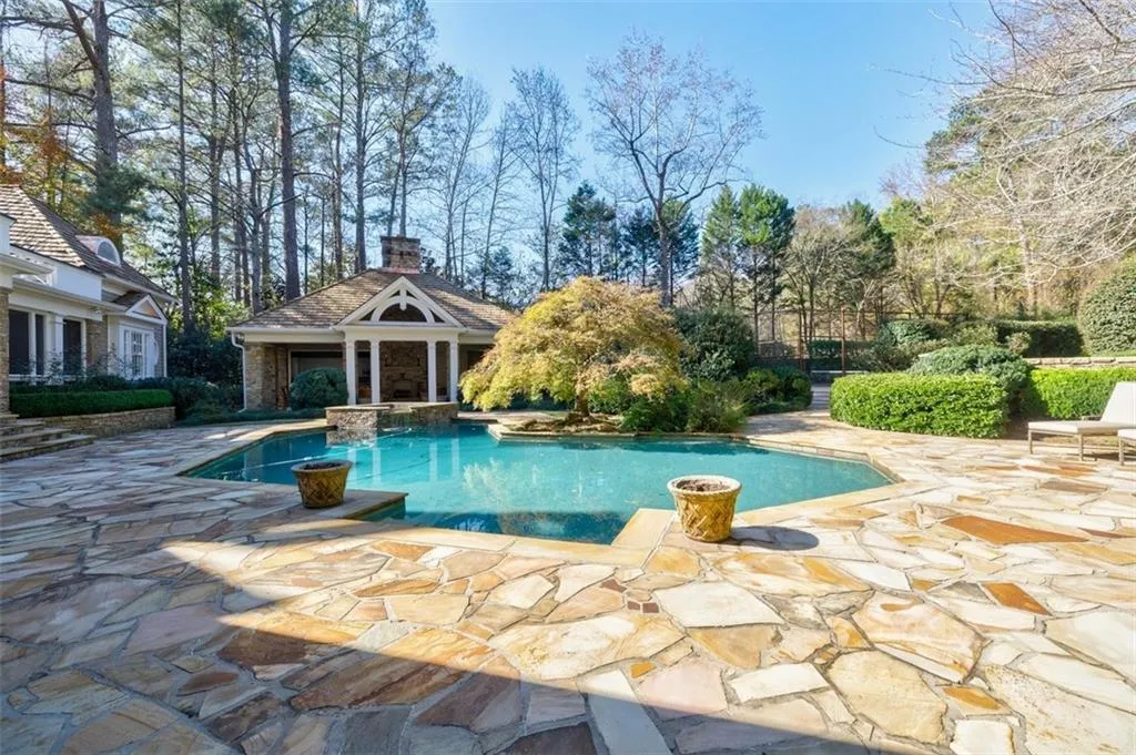 4520 Harris Trail, Sandy Springs, Georgia 30327, 4 Bedrooms Bedrooms, ,5 BathroomsBathrooms,Residential,Sold,4520 Harris Trail,7147975