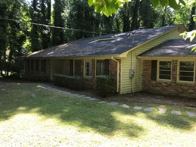 1105 Spalding Drive, Sandy Springs, Georgia 30350, 5 Bedrooms Bedrooms, ,3 BathroomsBathrooms,Residential,Sold,1105 Spalding Drive,6572115