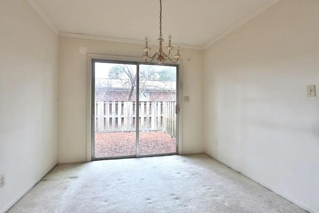 5601 Kingsport Drive Ne Unit 13, Sandy Springs, Georgia 30342, 2 Bedrooms Bedrooms, ,1 BathroomBathrooms,Residential,Sold,5601 Kingsport Drive Ne Unit 13,6120419