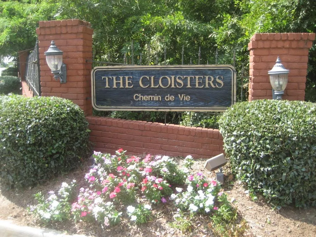 5305 Chemin De Vie, Sandy Springs, Georgia 30342, 2 Bedrooms Bedrooms, ,2 BathroomsBathrooms,Residential,Sold,5305 Chemin De Vie,5742758