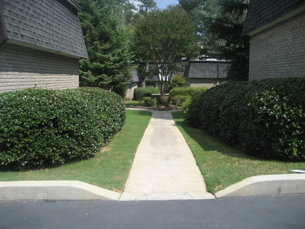 5305 Chemin De Vie, Sandy Springs, Georgia 30342, 2 Bedrooms Bedrooms, ,2 BathroomsBathrooms,Residential,Sold,5305 Chemin De Vie,5742758