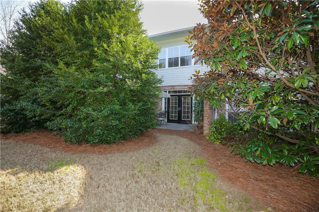 1182 Glenridge Place, Sandy Springs, Georgia 30342, 3 Bedrooms Bedrooms, ,3 BathroomsBathrooms,Residential,Sold,1182 Glenridge Place,6699454