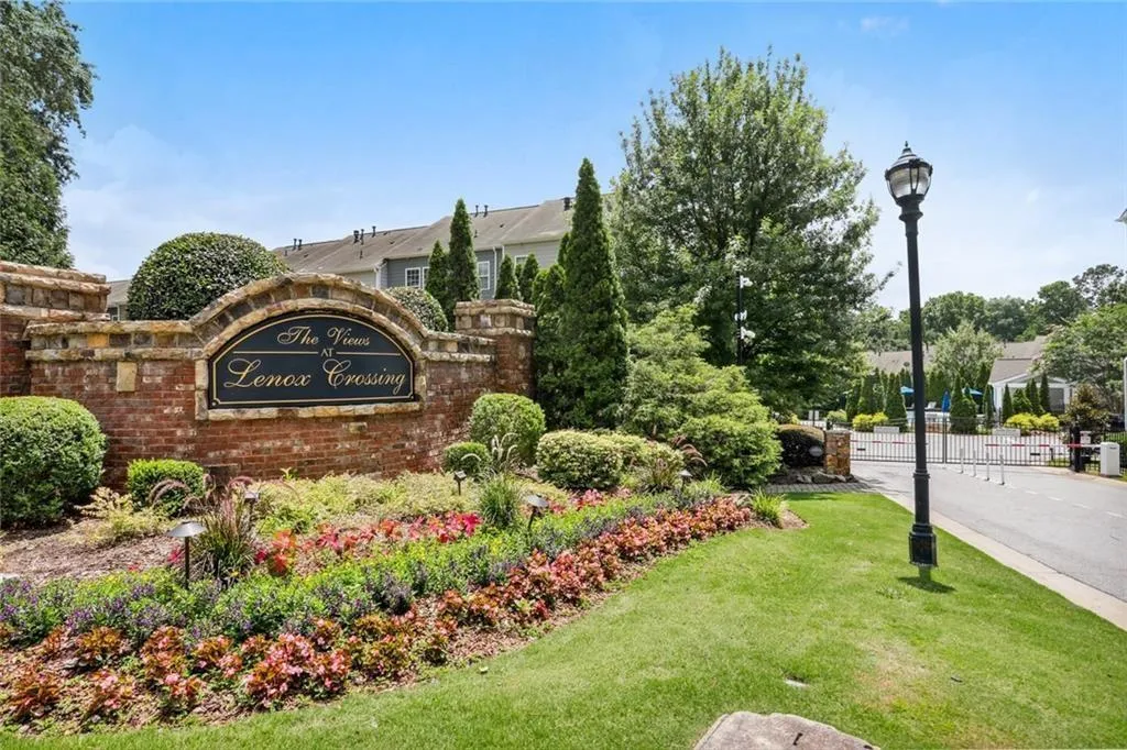 2252 Limehurst Drive Ne, Atlanta, Georgia 30319, 3 Bedrooms Bedrooms, ,3 BathroomsBathrooms,Residential,Sold,2252 Limehurst Drive Ne,7579597