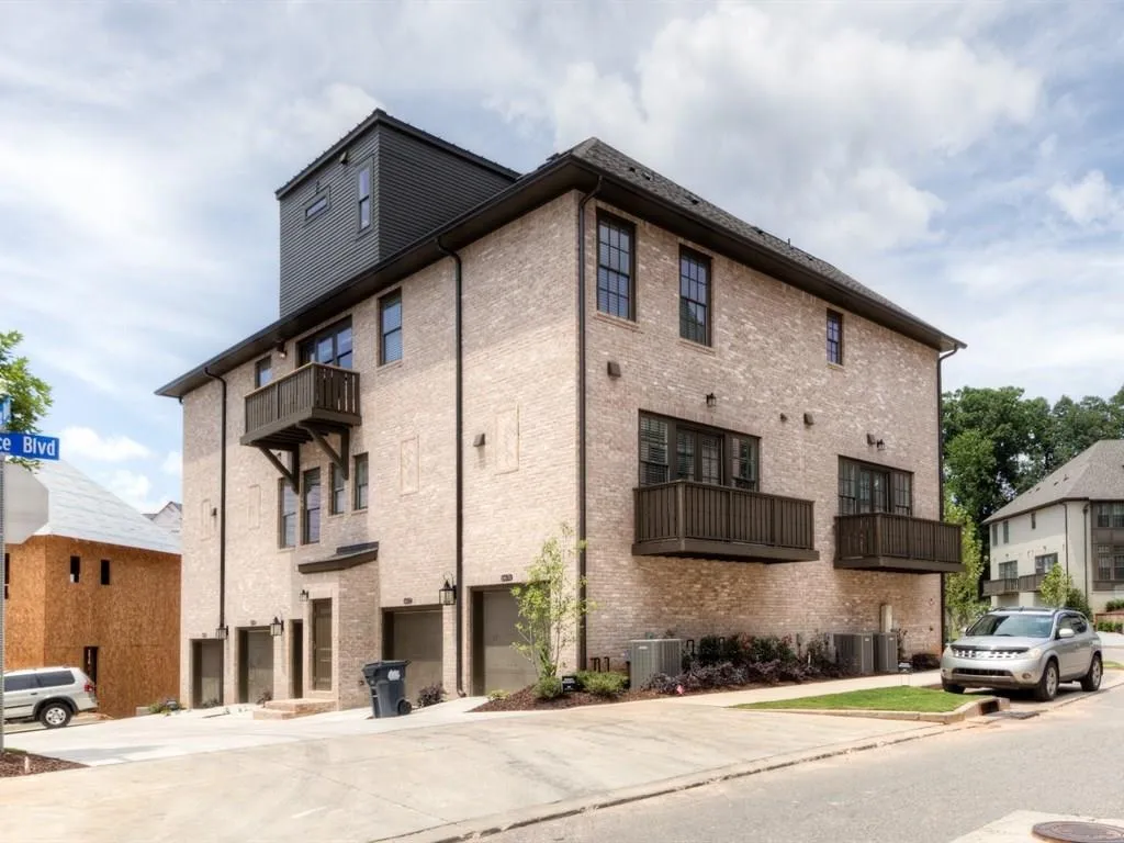 6674 Cadence Boulevard Unit 72, Sandy Springs, Georgia 30328, 1 Bedroom Bedrooms, ,1 BathroomBathrooms,Residential,Sold,6674 Cadence Boulevard Unit 72,5831706