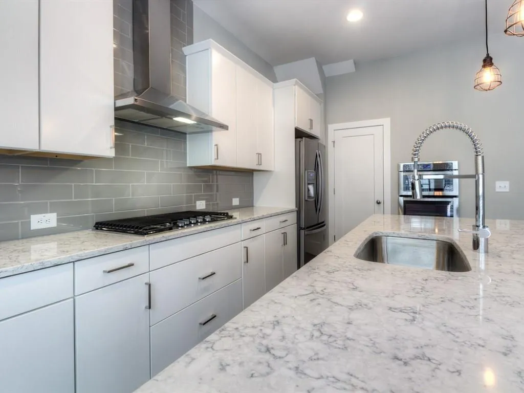 6674 Cadence Boulevard Unit 72, Sandy Springs, Georgia 30328, 1 Bedroom Bedrooms, ,1 BathroomBathrooms,Residential,Sold,6674 Cadence Boulevard Unit 72,5831706