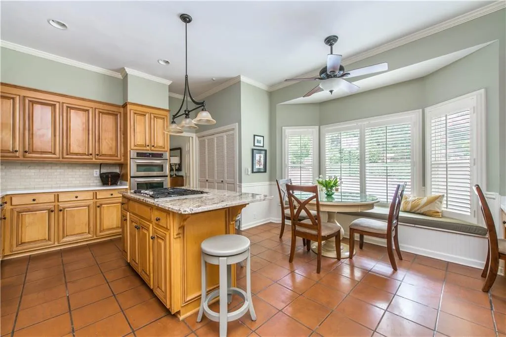 635 Idlewood Drive Nw, Sandy Springs, Georgia 30327, 5 Bedrooms Bedrooms, ,4 BathroomsBathrooms,Residential,Sold,635 Idlewood Drive Nw,5719772