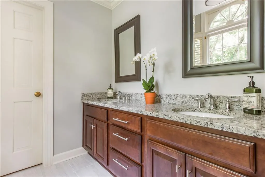 635 Idlewood Drive Nw, Sandy Springs, Georgia 30327, 5 Bedrooms Bedrooms, ,4 BathroomsBathrooms,Residential,Sold,635 Idlewood Drive Nw,5719772