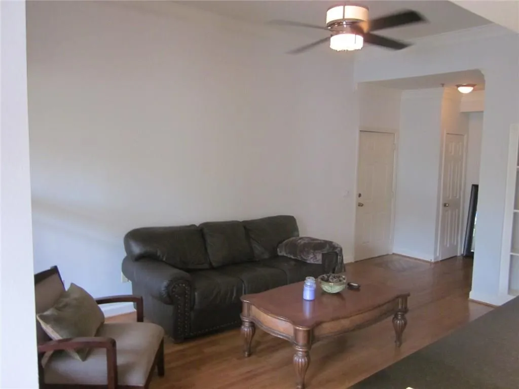 3777 Peachtree Road Ne Unit 232, Brookhaven, Georgia 30319, 2 Bedrooms Bedrooms, ,1 BathroomBathrooms,Residential,Sold,3777 Peachtree Road Ne Unit 232,5649367
