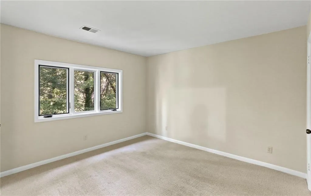 6100 Blackwater Trail, Atlanta, Georgia 30328, 5 Bedrooms Bedrooms, ,3 BathroomsBathrooms,Residential,Sold,6100 Blackwater Trail,6958791