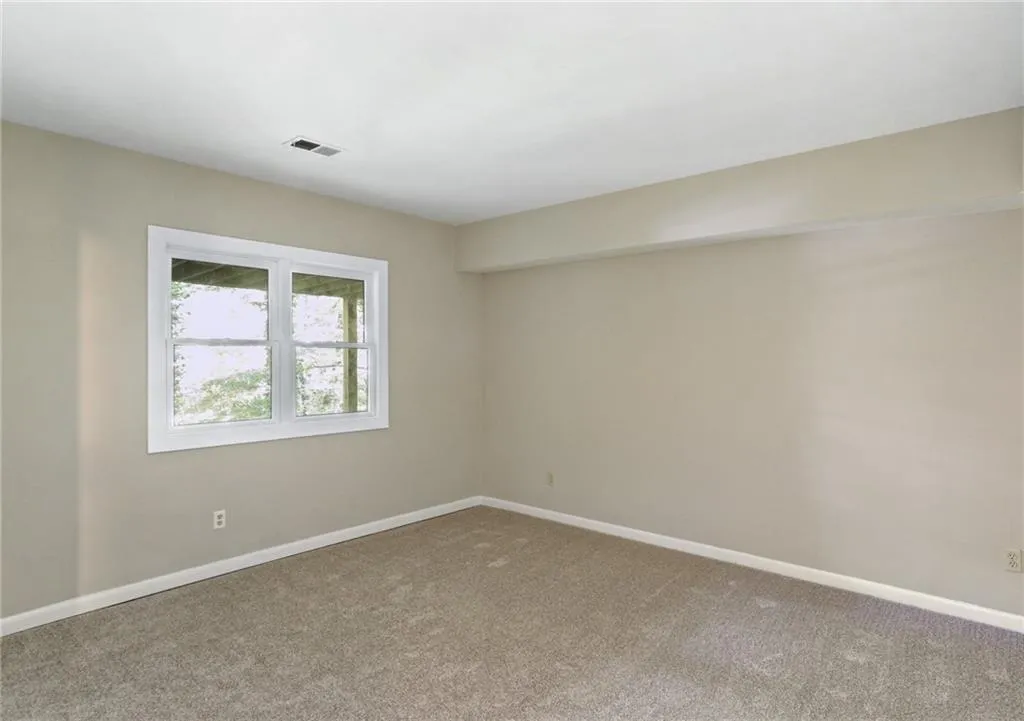 6100 Blackwater Trail, Atlanta, Georgia 30328, 5 Bedrooms Bedrooms, ,3 BathroomsBathrooms,Residential,Sold,6100 Blackwater Trail,6958791