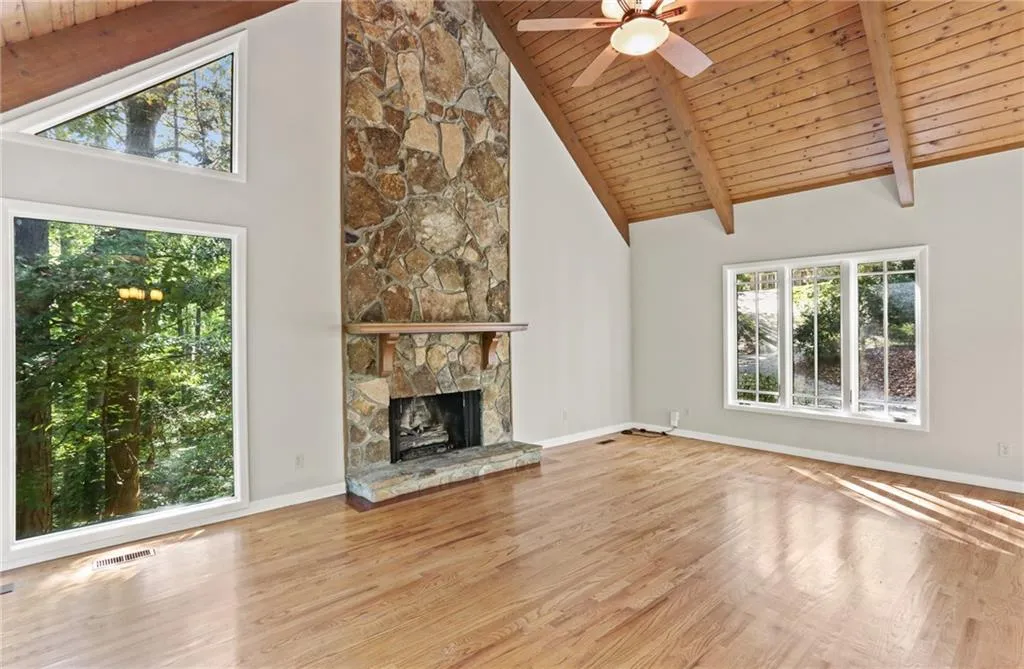 6100 Blackwater Trail, Atlanta, Georgia 30328, 5 Bedrooms Bedrooms, ,3 BathroomsBathrooms,Residential,Sold,6100 Blackwater Trail,6958791