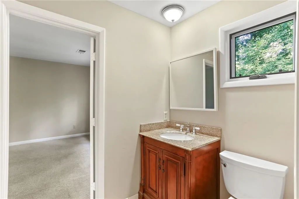 6100 Blackwater Trail, Atlanta, Georgia 30328, 5 Bedrooms Bedrooms, ,3 BathroomsBathrooms,Residential,Sold,6100 Blackwater Trail,6958791