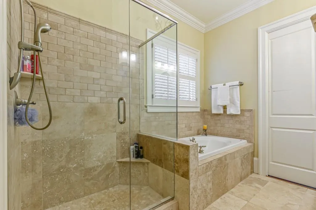 148 Spruell Springs Road Ne, Atlanta, Georgia 30342, 4 Bedrooms Bedrooms, ,3 BathroomsBathrooms,Residential,Sold,148 Spruell Springs Road Ne,6827863