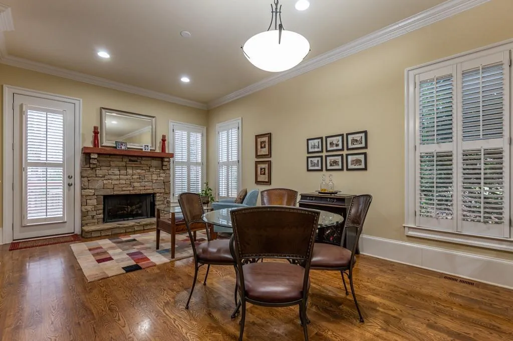 148 Spruell Springs Road Ne, Atlanta, Georgia 30342, 4 Bedrooms Bedrooms, ,3 BathroomsBathrooms,Residential,Sold,148 Spruell Springs Road Ne,6827863