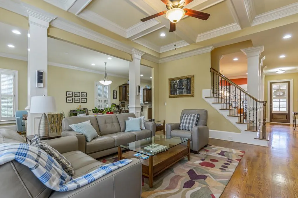 148 Spruell Springs Road Ne, Atlanta, Georgia 30342, 4 Bedrooms Bedrooms, ,3 BathroomsBathrooms,Residential,Sold,148 Spruell Springs Road Ne,6827863