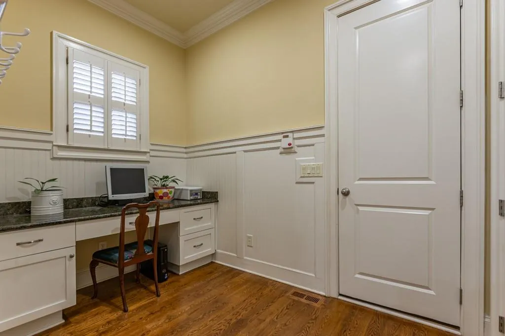 148 Spruell Springs Road Ne, Atlanta, Georgia 30342, 4 Bedrooms Bedrooms, ,3 BathroomsBathrooms,Residential,Sold,148 Spruell Springs Road Ne,6827863