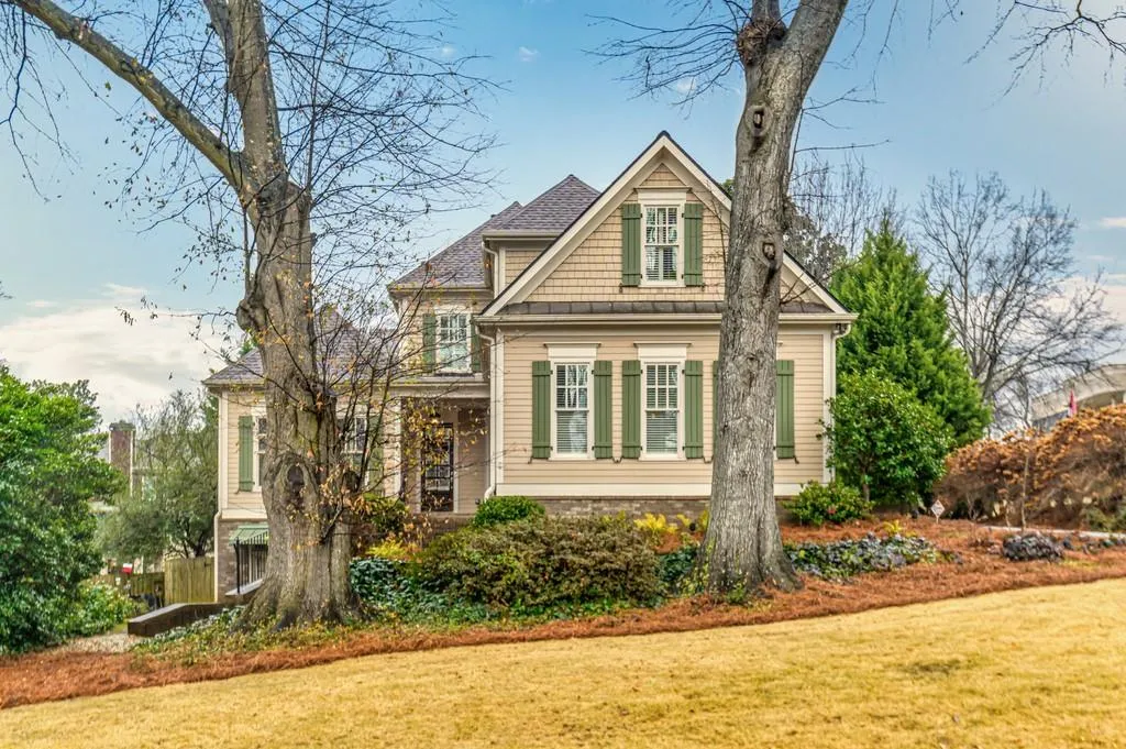 148 Spruell Springs Road Ne, Atlanta, Georgia 30342, 4 Bedrooms Bedrooms, ,3 BathroomsBathrooms,Residential,Sold,148 Spruell Springs Road Ne,6827863