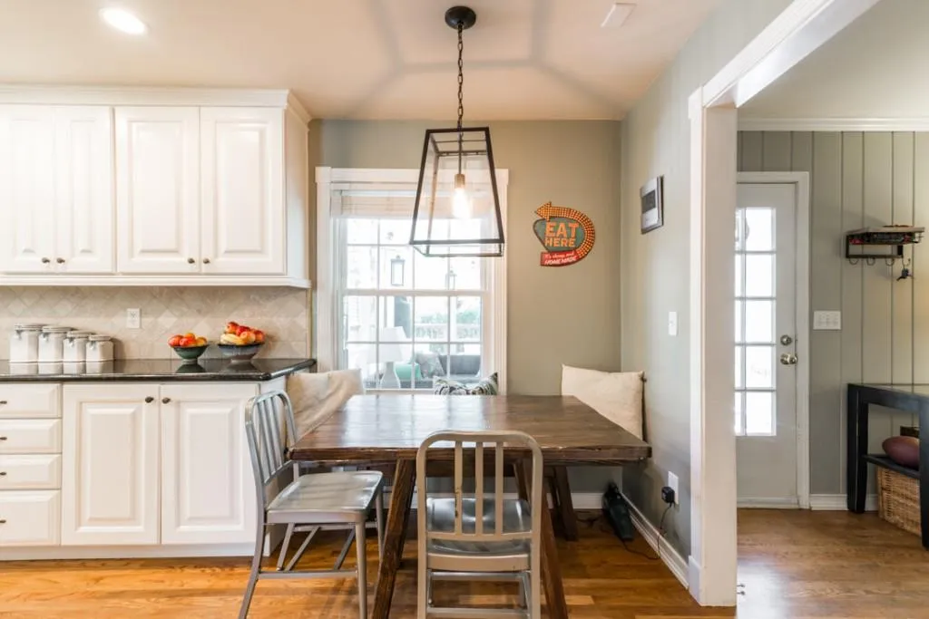 7225 Selkirk Drive, Sandy Springs, Georgia 30328, 5 Bedrooms Bedrooms, ,3 BathroomsBathrooms,Residential,Sold,7225 Selkirk Drive,5837334