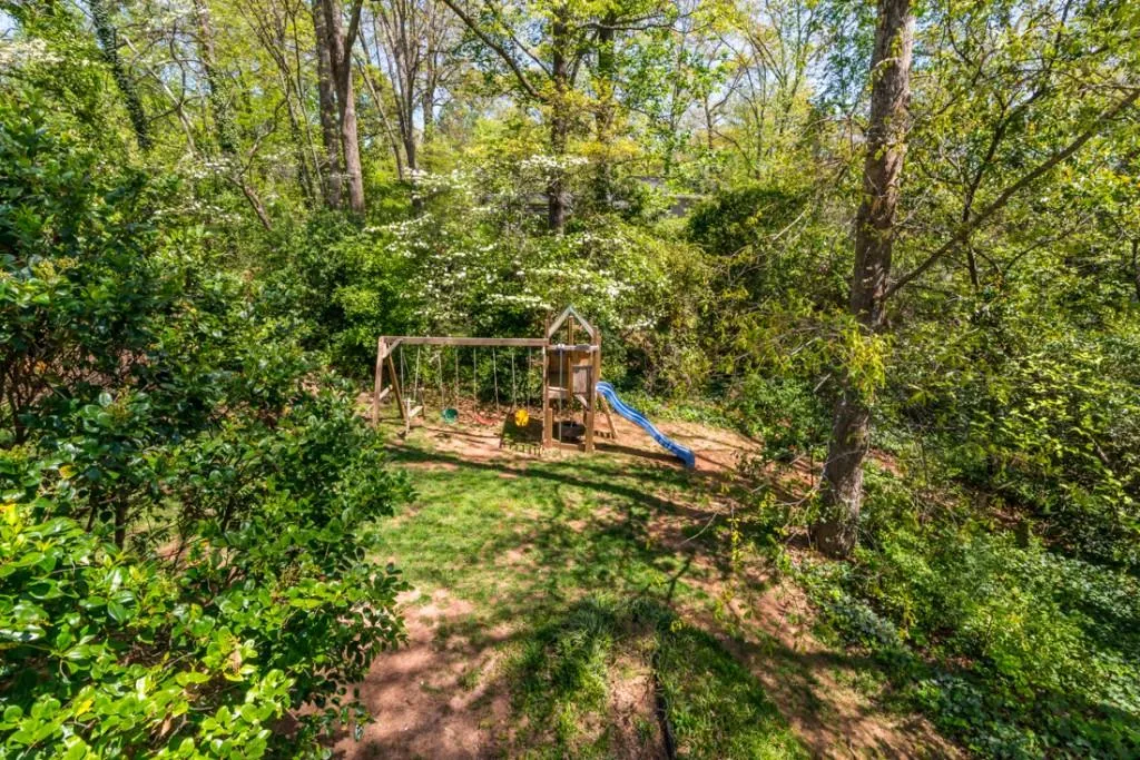 7225 Selkirk Drive, Sandy Springs, Georgia 30328, 5 Bedrooms Bedrooms, ,3 BathroomsBathrooms,Residential,Sold,7225 Selkirk Drive,5837334