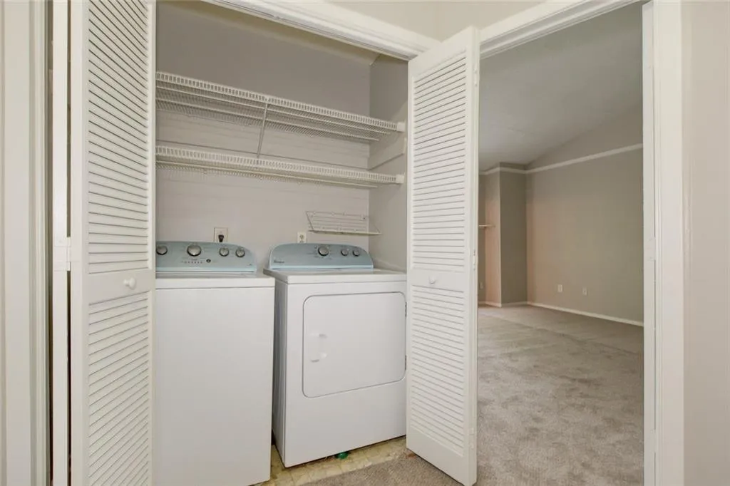 1807 Queen Anne Court Unit 1807, Atlanta, Georgia 30350, 3 Bedrooms Bedrooms, ,2 BathroomsBathrooms,Residential,Sold,1807 Queen Anne Court Unit 1807,6016145
