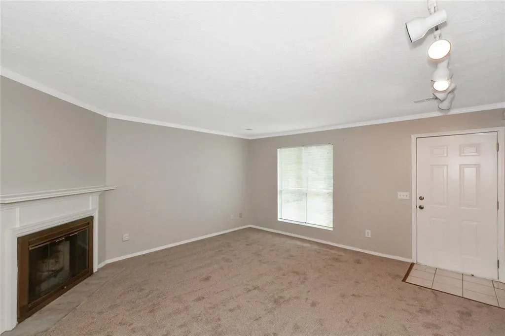 1807 Queen Anne Court Unit 1807, Atlanta, Georgia 30350, 3 Bedrooms Bedrooms, ,2 BathroomsBathrooms,Residential,Sold,1807 Queen Anne Court Unit 1807,6016145