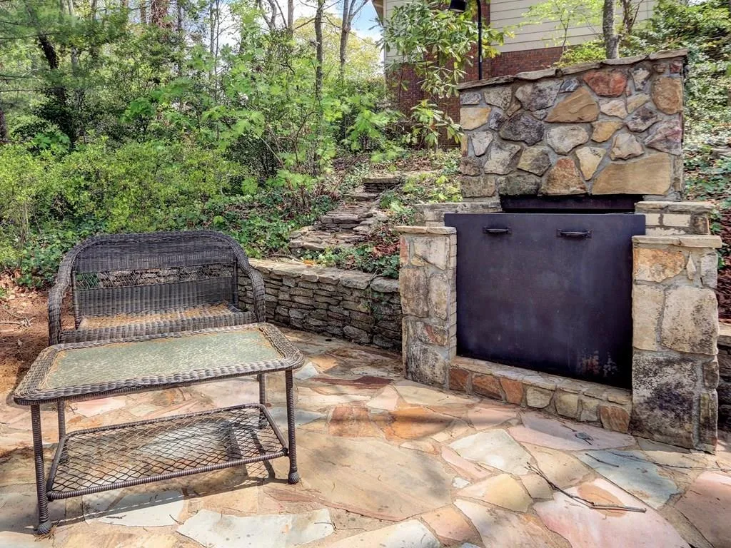 7235 Wynhill Drive, Sandy Springs, Georgia 30328, 5 Bedrooms Bedrooms, ,3 BathroomsBathrooms,Residential,Sold,7235 Wynhill Drive,5834657