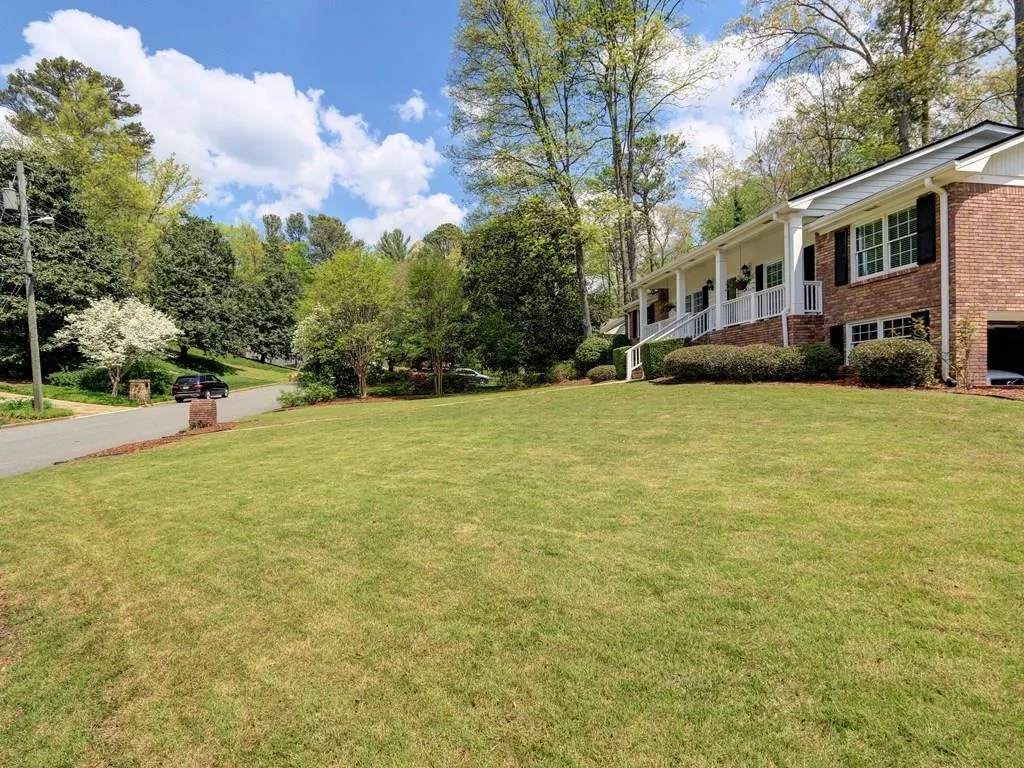 7235 Wynhill Drive, Sandy Springs, Georgia 30328, 5 Bedrooms Bedrooms, ,3 BathroomsBathrooms,Residential,Sold,7235 Wynhill Drive,5834657