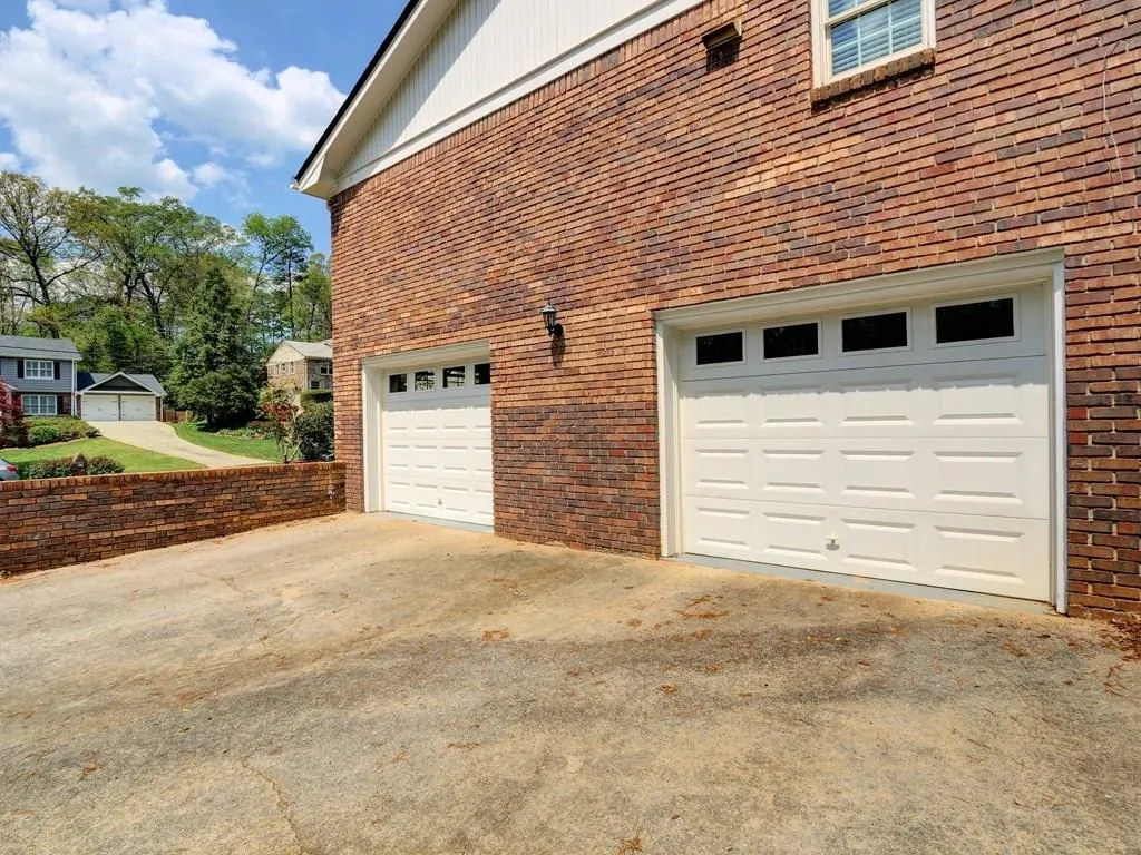 7235 Wynhill Drive, Sandy Springs, Georgia 30328, 5 Bedrooms Bedrooms, ,3 BathroomsBathrooms,Residential,Sold,7235 Wynhill Drive,5834657