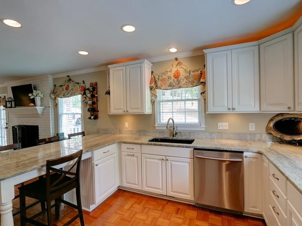 7235 Wynhill Drive, Sandy Springs, Georgia 30328, 5 Bedrooms Bedrooms, ,3 BathroomsBathrooms,Residential,Sold,7235 Wynhill Drive,5834657