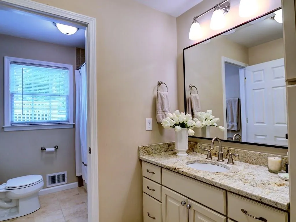 7235 Wynhill Drive, Sandy Springs, Georgia 30328, 5 Bedrooms Bedrooms, ,3 BathroomsBathrooms,Residential,Sold,7235 Wynhill Drive,5834657