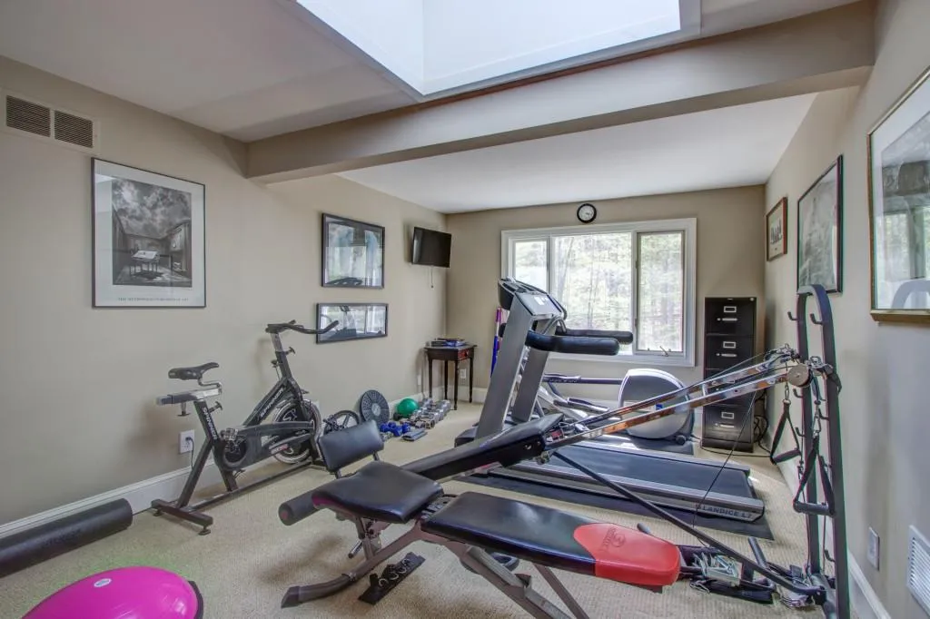 7000 Riverside Drive, Sandy Springs, Georgia 30328, 4 Bedrooms Bedrooms, ,4 BathroomsBathrooms,Residential,Sold,7000 Riverside Drive,5731812