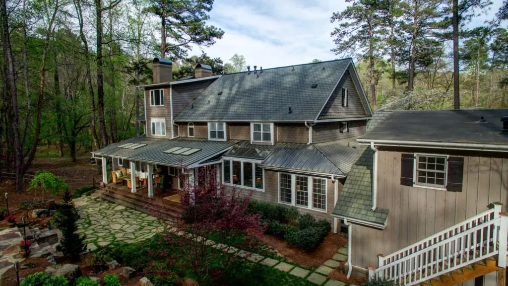 7000 Riverside Drive, Sandy Springs, Georgia 30328, 4 Bedrooms Bedrooms, ,4 BathroomsBathrooms,Residential,Sold,7000 Riverside Drive,5731812