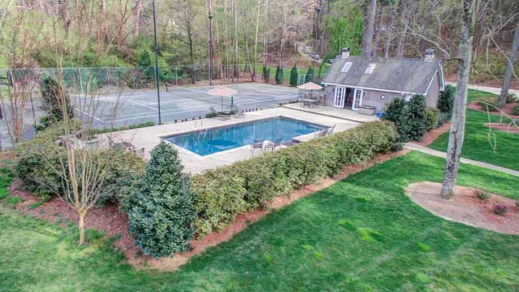 7000 Riverside Drive, Sandy Springs, Georgia 30328, 4 Bedrooms Bedrooms, ,4 BathroomsBathrooms,Residential,Sold,7000 Riverside Drive,5731812