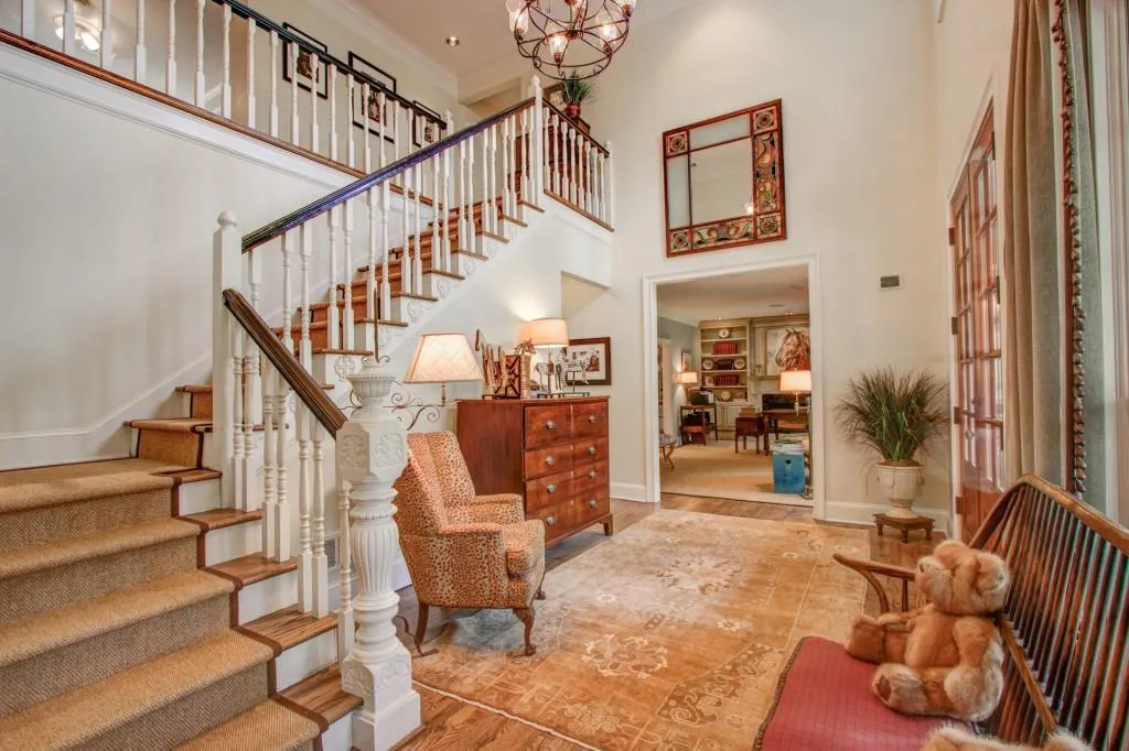 7000 Riverside Drive, Sandy Springs, Georgia 30328, 4 Bedrooms Bedrooms, ,4 BathroomsBathrooms,Residential,Sold,7000 Riverside Drive,5731812