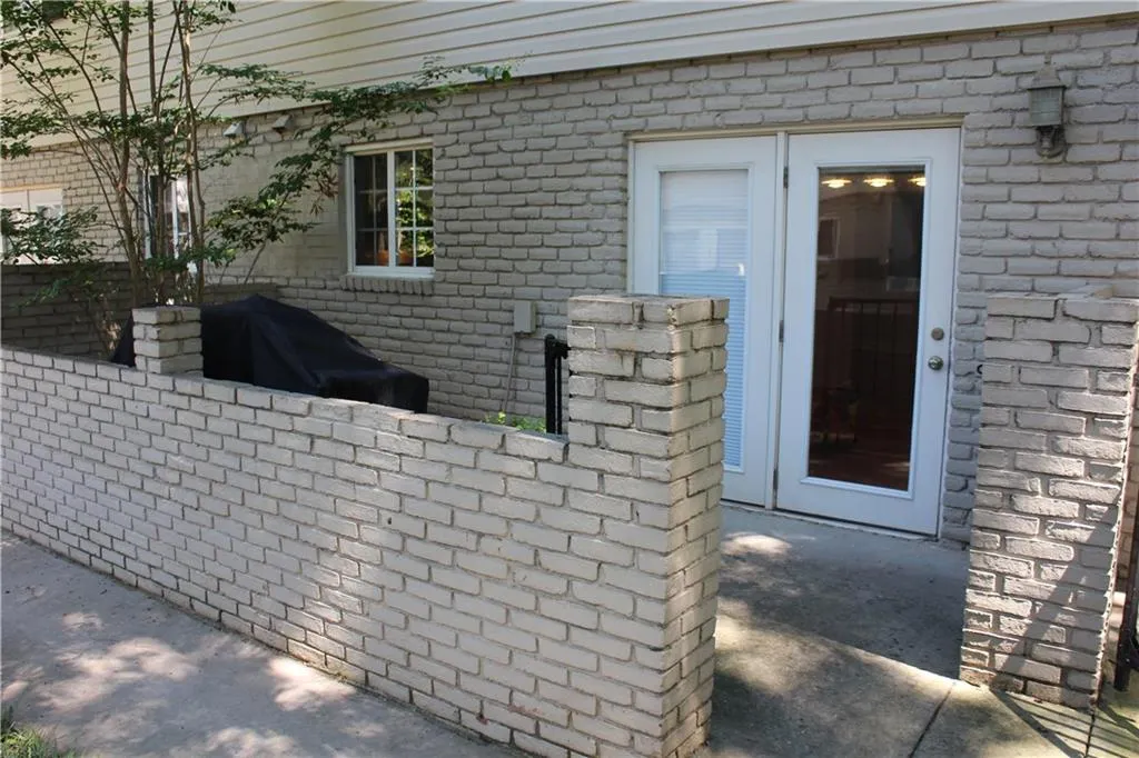 6940 Roswell Road Unit 20c, Atlanta, Georgia 30328, 2 Bedrooms Bedrooms, ,1 BathroomBathrooms,Residential,Sold,6940 Roswell Road Unit 20c,5876689