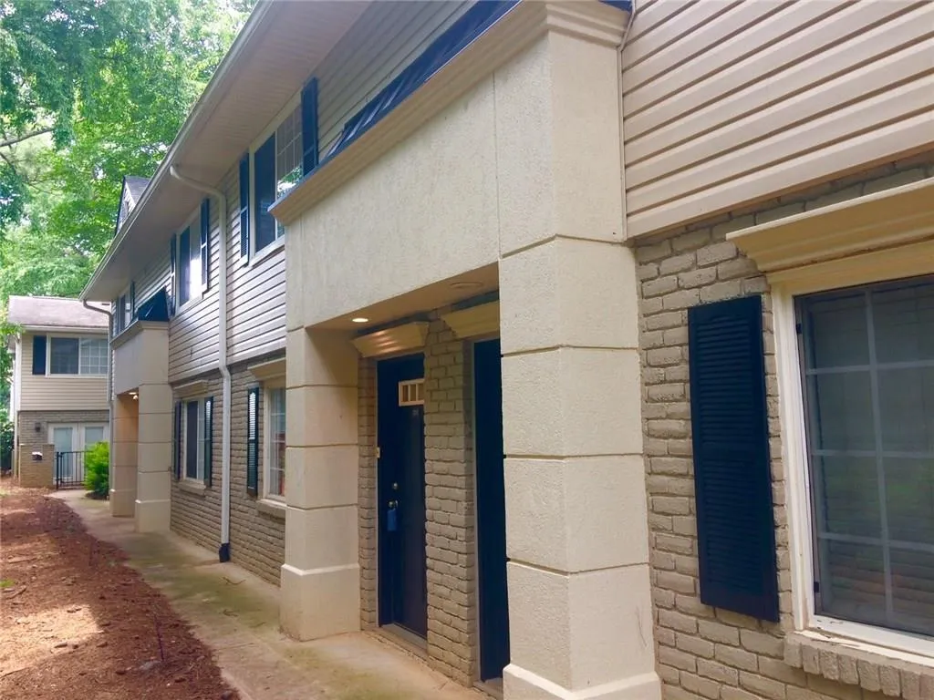 6940 Roswell Road Unit 20c, Atlanta, Georgia 30328, 2 Bedrooms Bedrooms, ,1 BathroomBathrooms,Residential,Sold,6940 Roswell Road Unit 20c,5876689