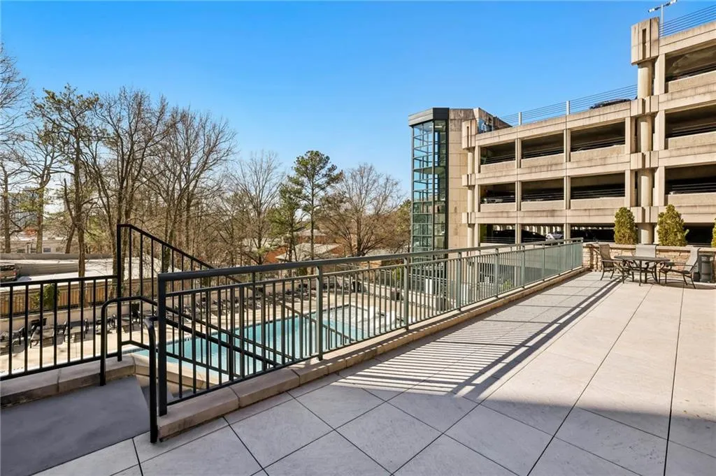 3040 Peachtree Road Nw Unit 606, Atlanta, Georgia 30305, 1 Bedroom Bedrooms, 0 ,1 BathroomBathrooms,Residential,For Sale,3040 Peachtree Road Nw Unit 606,7707635