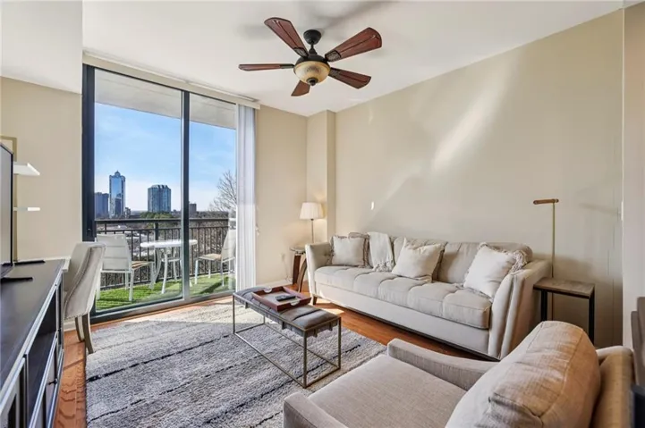 3040 Peachtree Road Nw Unit 606, Atlanta, Georgia 30305