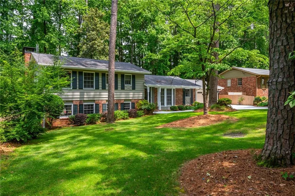 6505 Whispering Lane, Atlanta, Georgia 30328, 4 Bedrooms Bedrooms, ,3 BathroomsBathrooms,Residential,Sold,6505 Whispering Lane,7584341