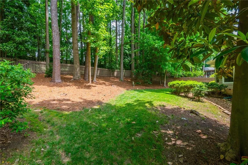 6505 Whispering Lane, Atlanta, Georgia 30328, 4 Bedrooms Bedrooms, ,3 BathroomsBathrooms,Residential,Sold,6505 Whispering Lane,7584341